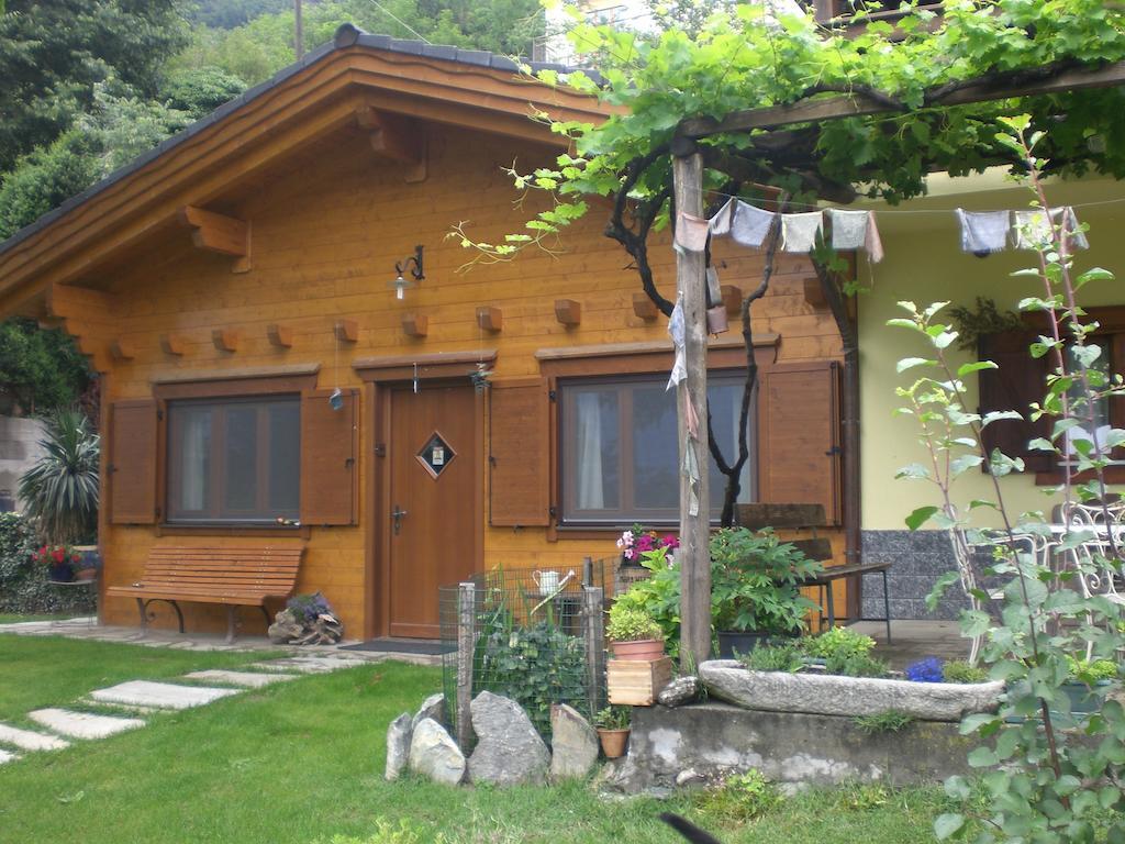Pera Rionda Bed and Breakfast Caprie Buitenkant foto