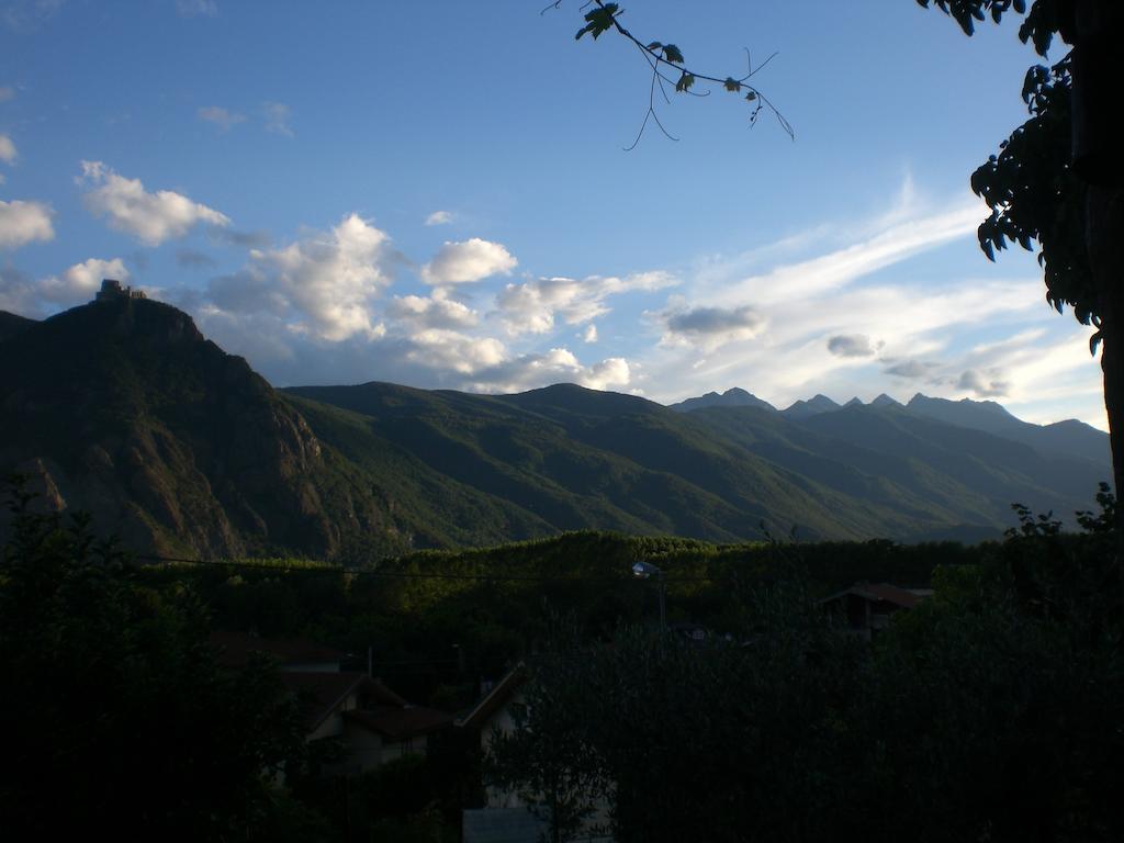 Pera Rionda Bed and Breakfast Caprie Buitenkant foto
