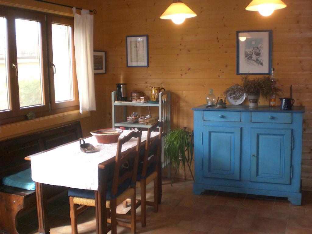 Pera Rionda Bed and Breakfast Caprie Buitenkant foto