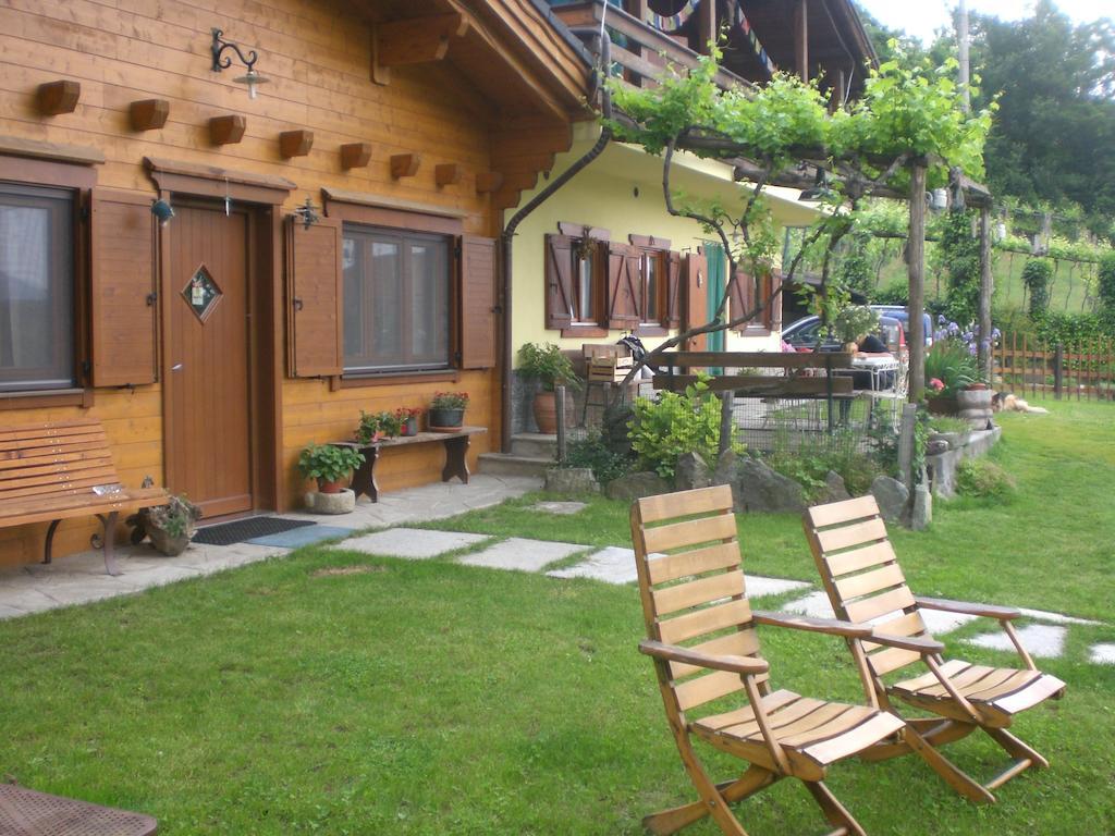 Pera Rionda Bed and Breakfast Caprie Buitenkant foto