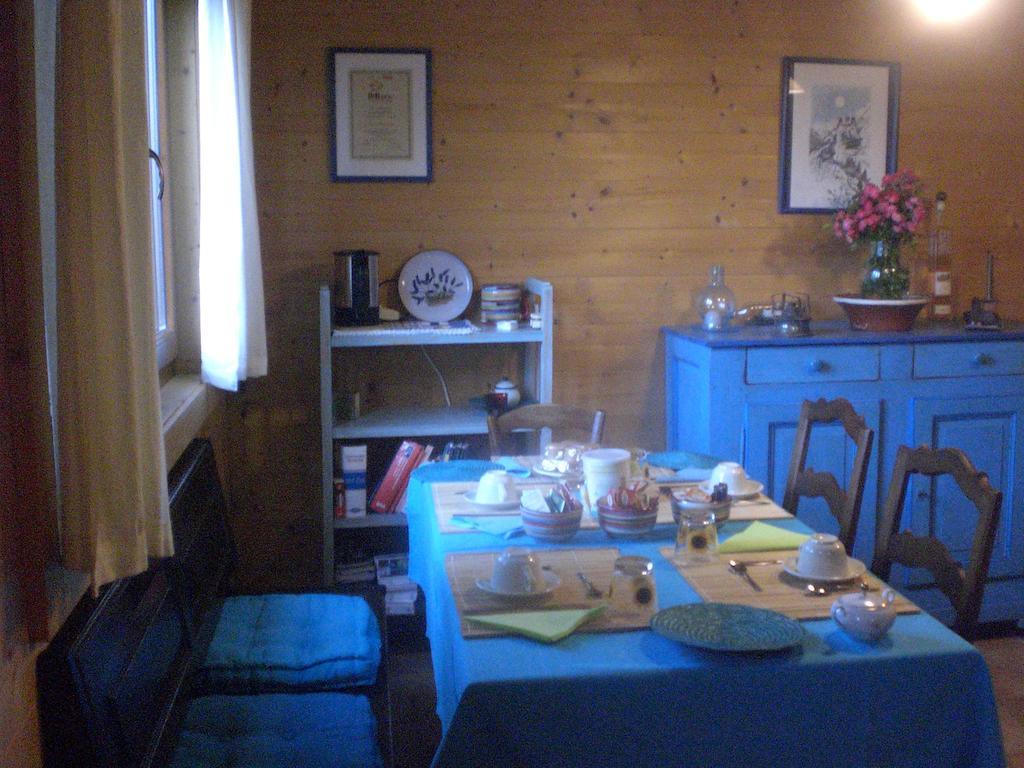 Pera Rionda Bed and Breakfast Caprie Buitenkant foto