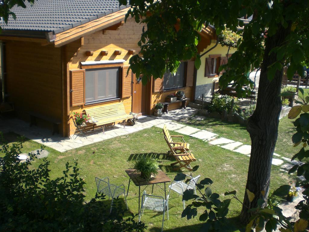 Pera Rionda Bed and Breakfast Caprie Buitenkant foto
