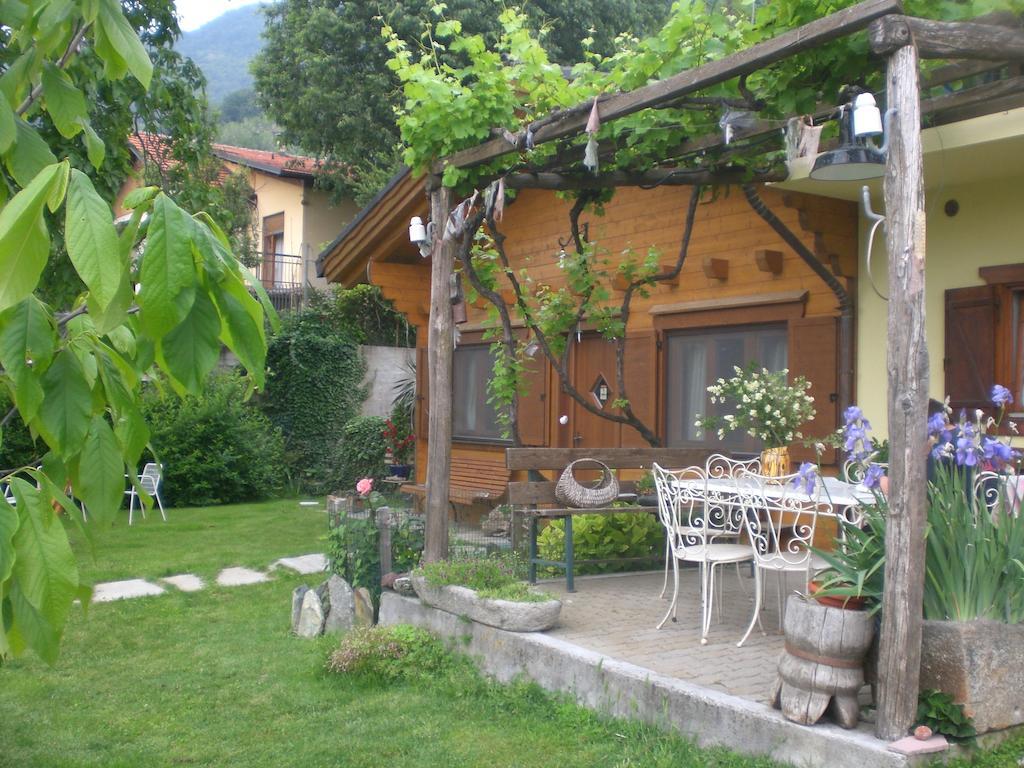 Pera Rionda Bed and Breakfast Caprie Buitenkant foto